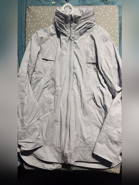 lululemon make it rain jacket
